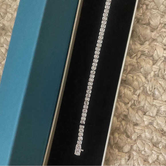 Netaya Diamond Tennis Bracelet 1.00 Carat NWT - Picture 9 of 11